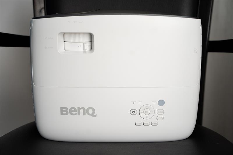 BenQ W1700 - Proiector 4K HDR (8)